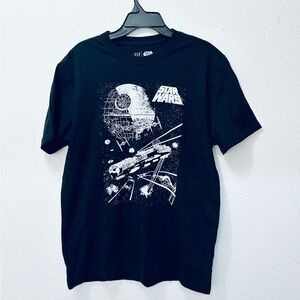 GAP Black Star Wars Graphic Tee